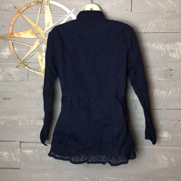 NWOT lightweight jacket with pretty lace detail - Picture 6 of 8